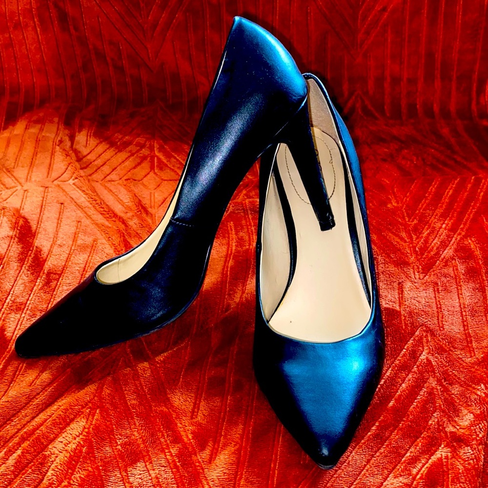 Ana black pumps/heels